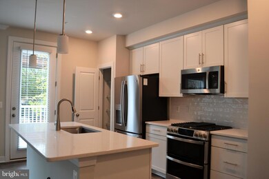 5688 Stephanie Tessa Way unit 52, Alexandria, VA 22303 - photo 2