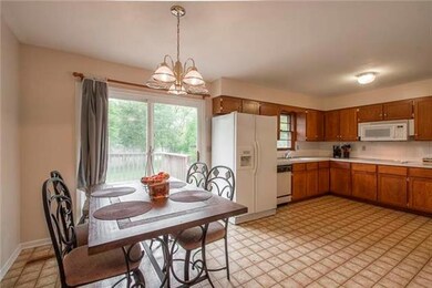 10504 W 65th St, Shawnee, KS 66203 - photo 7