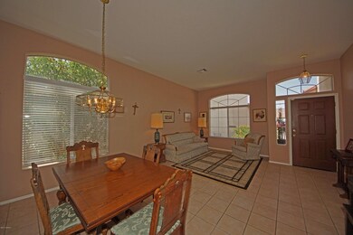 ENTRY/LIVING ROOM