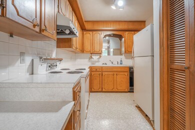 8-web-or-mls-716 S rogers, Springfield M