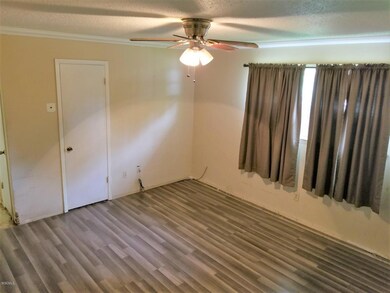 7601 Newton Drive-3