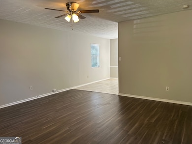 1292 Crystal Lake Rd, Atlanta, GA 30349 - photo 2