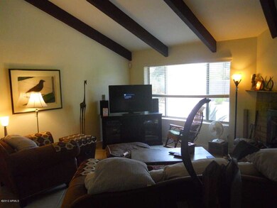 Family Room w/Large Dbl Pane Window