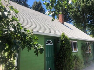 1300 NW Highland Ave, Grants Pass, OR 97526 - photo 2