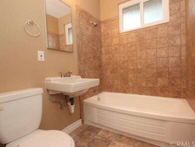 Full Hall bathroom
