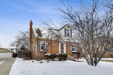 952 S Spring Rd, Elmhurst, IL 60126 - photo 3
