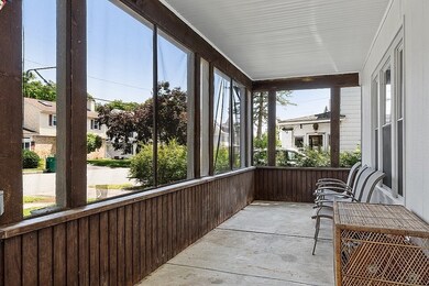 106 Beacon St, Lowell, MA 01850 - photo 6