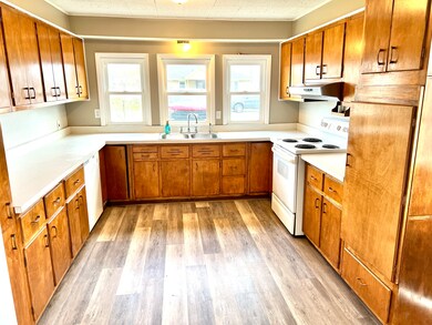 252 Coovert St, Columbus, IN 47201 - photo 6