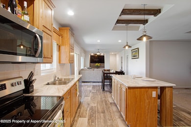 7 Kitchen view