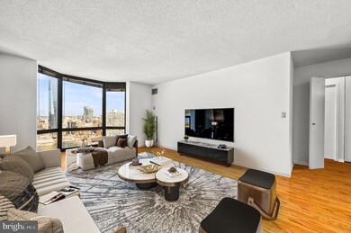 2020 Walnut St unit 28J, Philadelphia, PA 19103 - photo 2