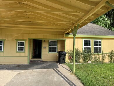7227 Saint Augustine St, Houston, TX 77021 - photo 2