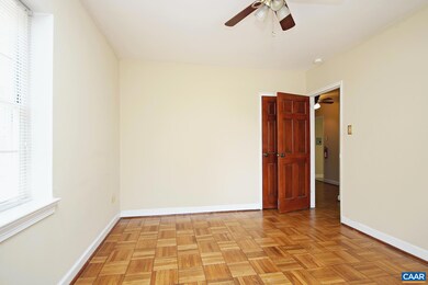 32 University Cir unit 102, Charlottesville, VA 22903 - photo 6