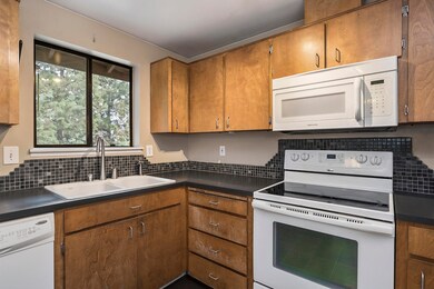 1676 NE Cackler Ln, Bend, OR 97701 - photo 7