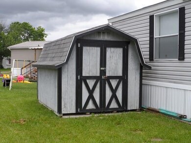 4135 Walnut lot 165 pic 2