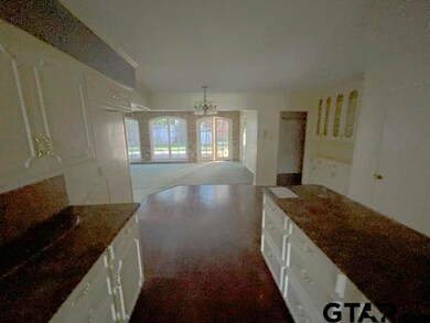 501 501 Timberwilde Dr, Tyler, TX 75701 - photo 6