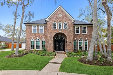 1215 Maple Bough Ct, Sugar Land, TX 77479 - photo 2