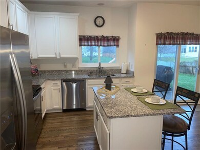 12217 Lava Rock Ct, Fishers, IN 46037 - photo 6