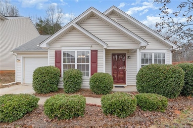 302 Apple Ridge Rd, Greensboro, NC 27406 - photo 3