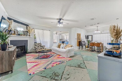 219 Rose Ave, Cleburne, TX 76033 - photo 3