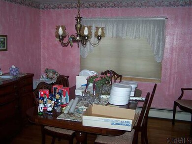 19 Glen Dr, Troy, NY 12180 - photo 4