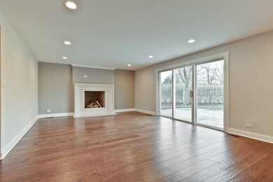 3634 Maple Leaf Dr, Glenview, IL 60026 - photo 5