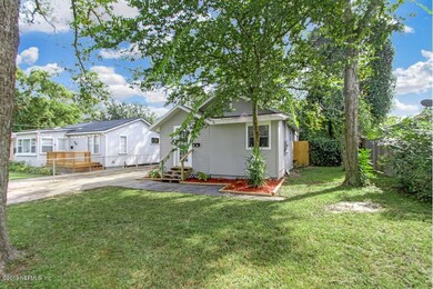 4586 Wheeler Ave, Jacksonville, FL 32210 - photo 2