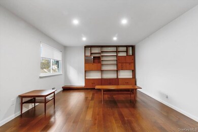 99 Molly Pitcher Ln unit B, Yorktown Heights, NY 10598 - photo 2