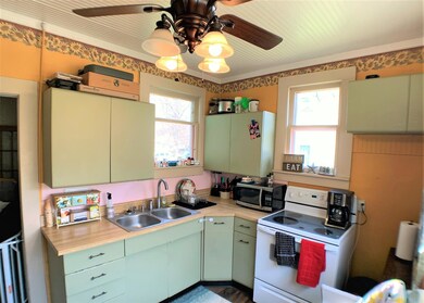 512 W Central Ave, Bluffton, IN 46714 - photo 6