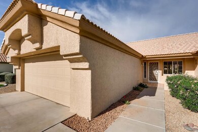 14132 W Circle Ridge Sun City-large-003-