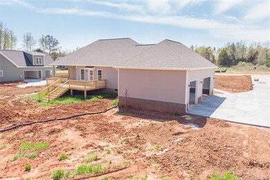 2531 Moon Creek Ln, Clover, SC 29710 - photo 7