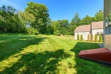 82 Dutton Rd unit 82, Pelham, NH 03076 - photo 6