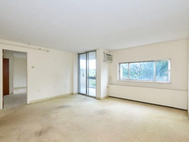 872 Massachusetts Ave unit 407, Cambridge, MA 02139 - photo 6