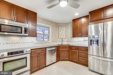 13010 Ivy Dr, Beltsville, MD 20705 - photo 4