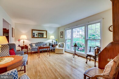 8315 Chartwell Ct, Annandale, VA 22003 - photo 7