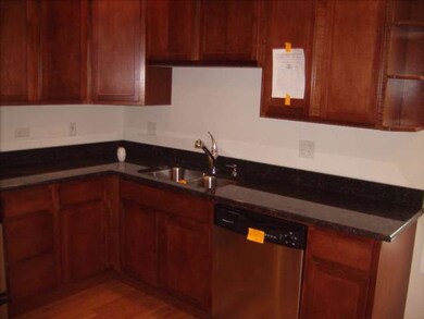 6056 N Washtenaw Ave unit 2, Chicago, IL 60659 - photo 4