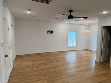 808 Oakhurst St unit 2, Houston, TX 77023 - photo 5