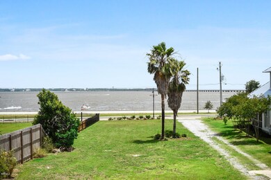506 N Beach bay view