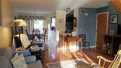 435 Scituate Ave unit 2B, Cranston, RI 02921 - photo 4