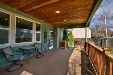 61130 Tapadera St, Bend, OR 97702 - photo 4