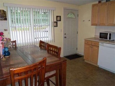 269 Chicopee St unit 6, Chicopee, MA 01013 - photo 2