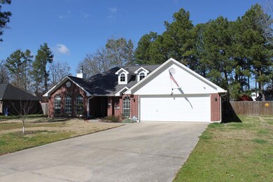 210 Hunters Glen Dr, Lufkin, OK 74904 - photo 3