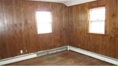 54 Thorndike Rd, Lowell, MA 01852 - photo 7