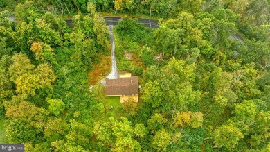 208 Witmer Rd, Reinholds, PA 17569 - photo 5