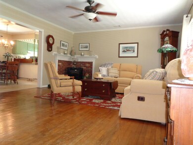 838 Regency Ct, Toms River, NJ 08753 - photo 6