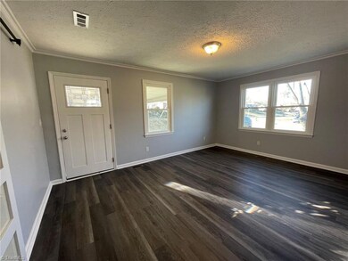 303 Roanoke St, Reidsville, NC 27320 - photo 2