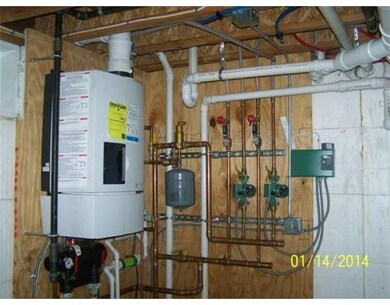 165 West St, Lawrence, MA 01841 - photo 7