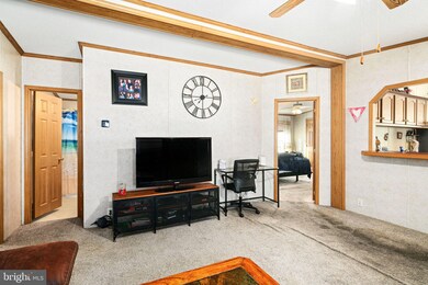 410 Peacock St, Paulsboro, NJ 08066 - photo 7