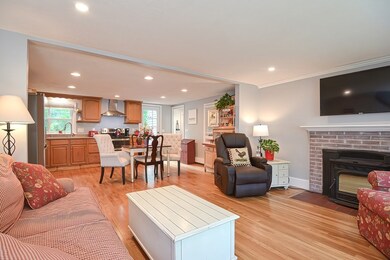 12 Walnut Ave, Franklin, MA 02038 - photo 7
