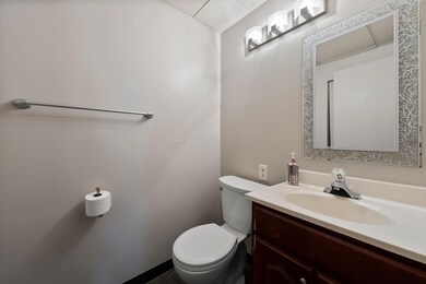 5399 Cherry Creek Pkwy S, Columbus, OH 43228 - photo 7