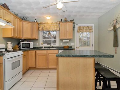 10 Evergreen Ct, Wakefield, RI 02879 - photo 3